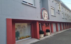 Hotel Du Tricastin